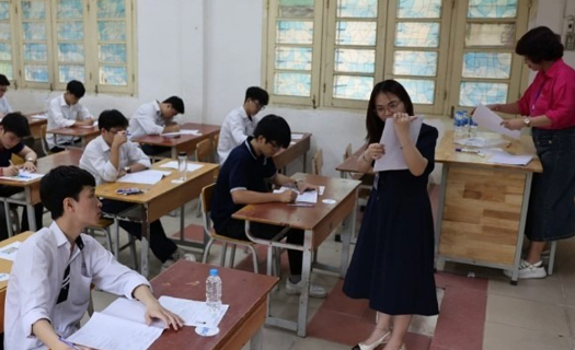 Các trường loay hoay tìm kinh phí khi dạy thêm miễn phí cho học sinh cuối cấp